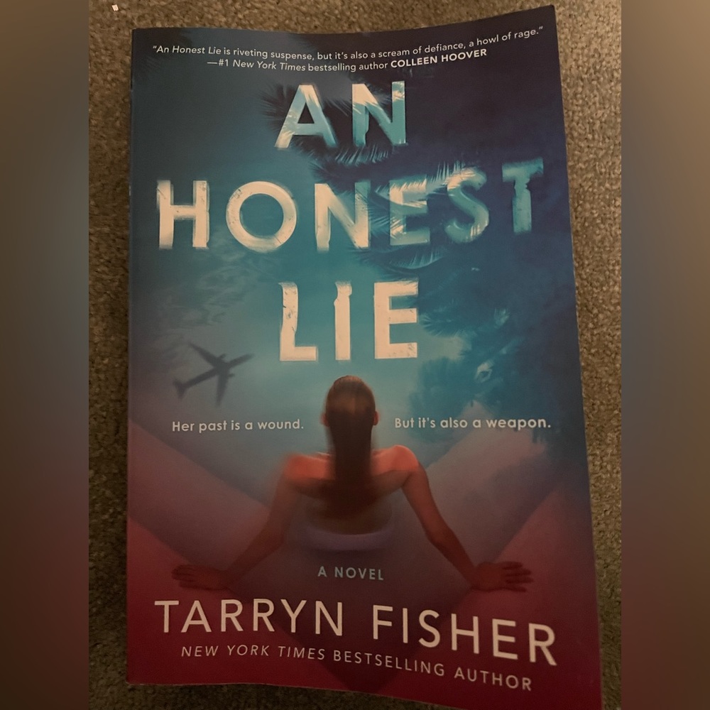 The Book ‘Honest Lie’ by Tarryn Fisher